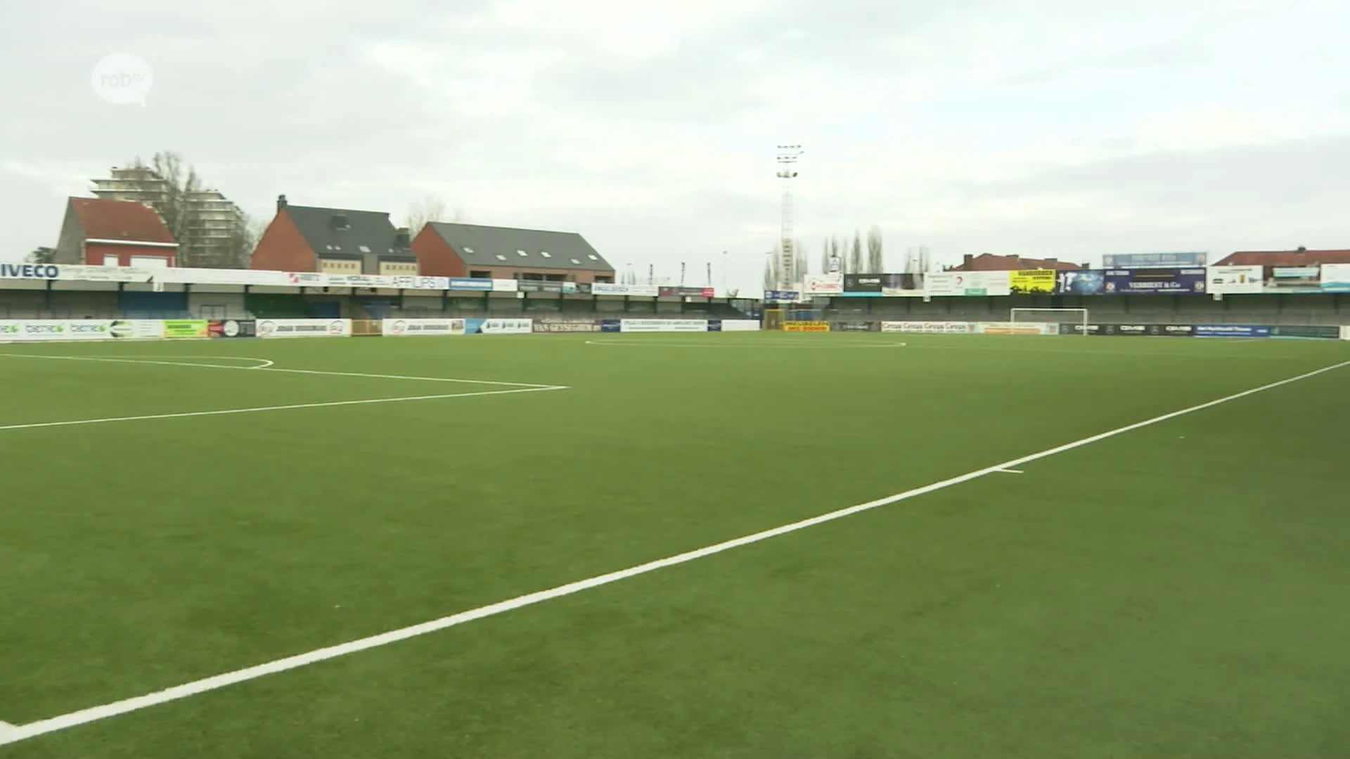 Politie komt ter plaatse tijdens jeugdwedstrijd van KVK Tienen door agressieve trainers van Beerschot