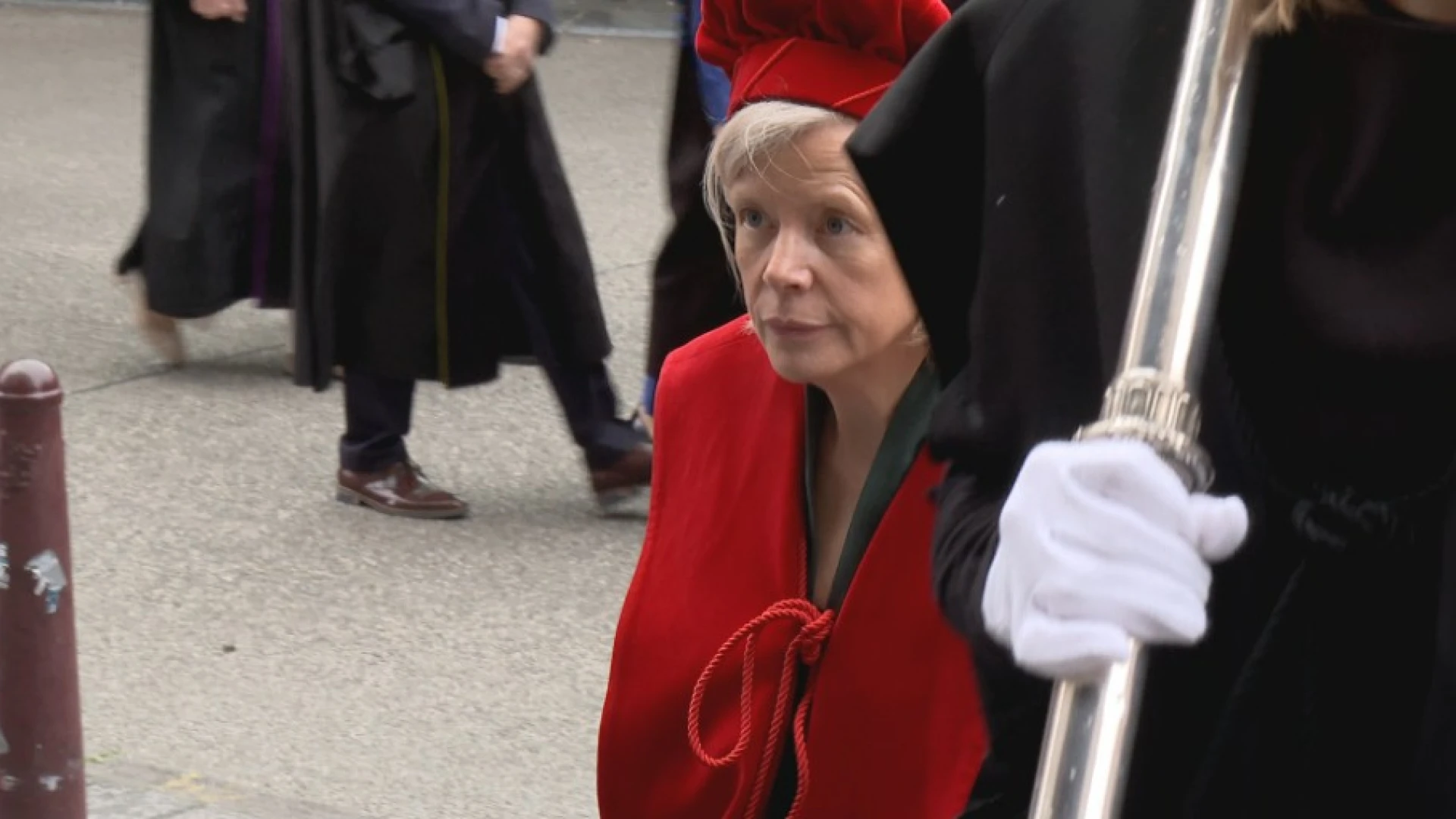 Academiejaar KU Leuven geopend met traditionele openingsspeech van nieuwe rector Severine Vermeire: "Blijf je brein actief gebruiken"