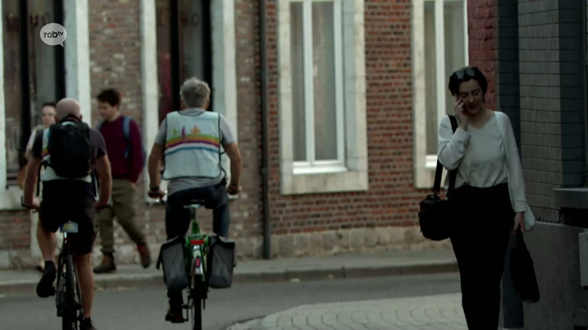 64 straten in het centrum van Tienen zouden beter fietsstraat zijn, zegt fietsersbond: "Straten zijn te smal om veilig in te halen"