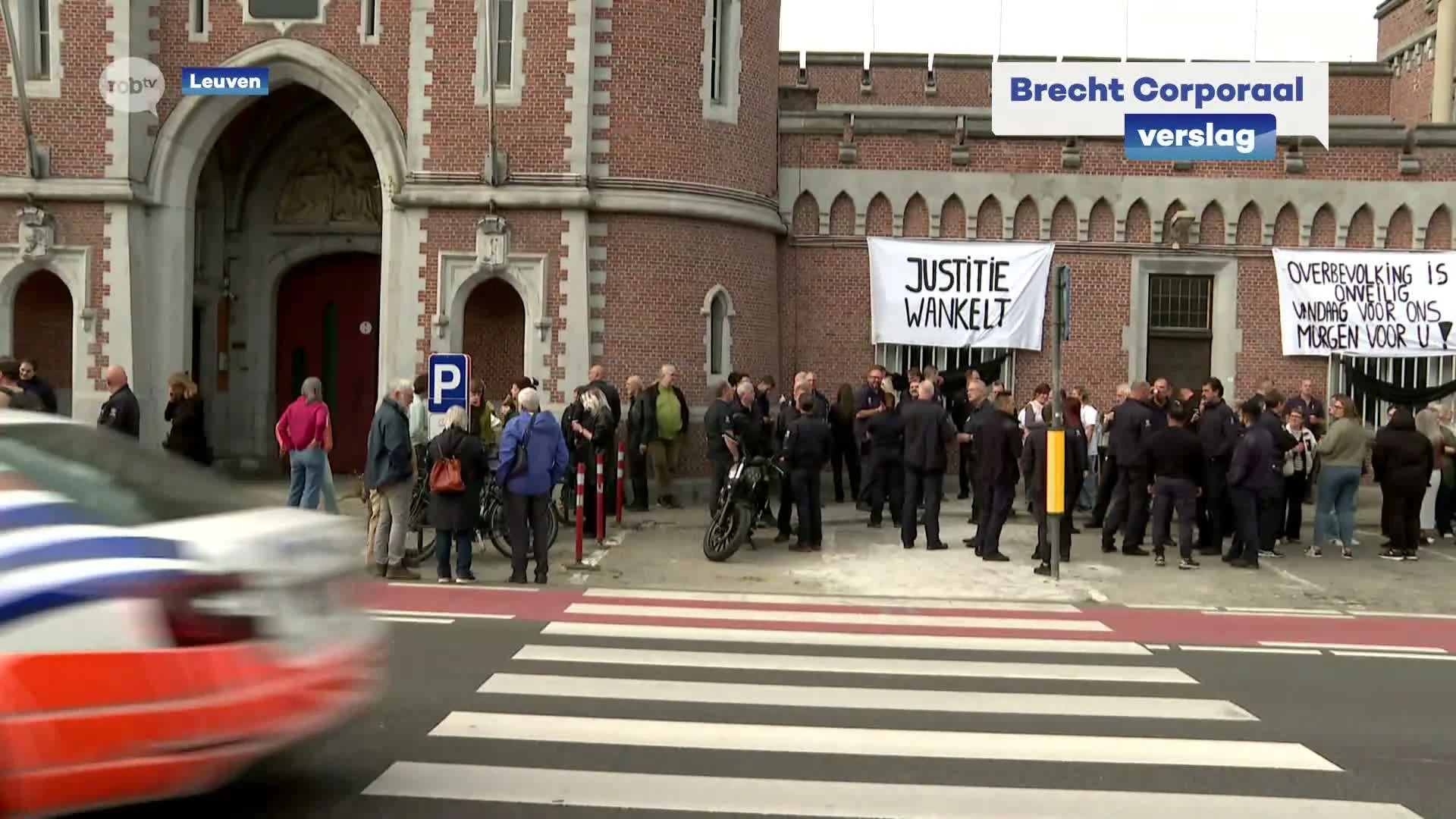 Hoofdafbeelding voor artikel Gevangenissen zitten overvol,…