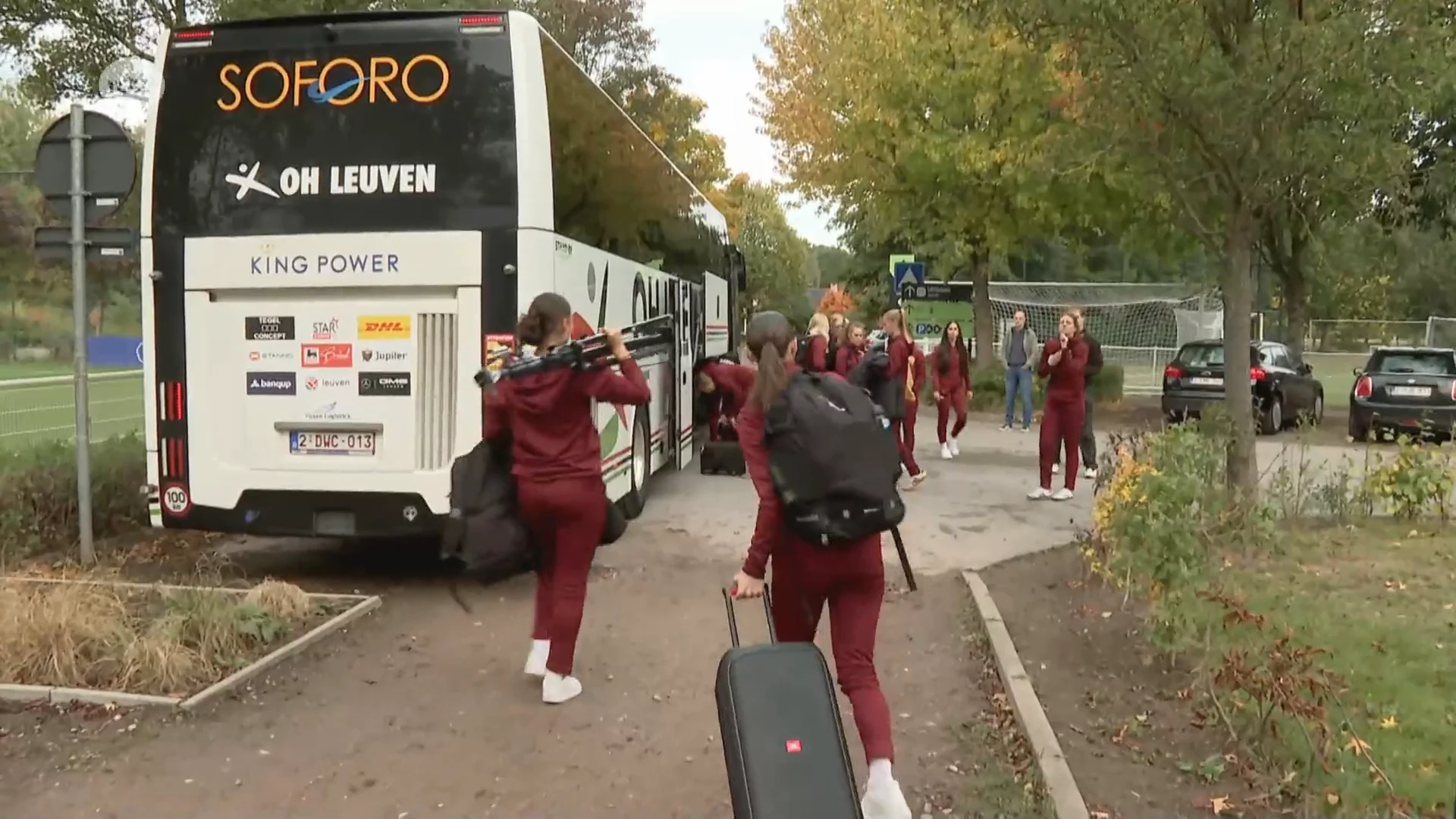 Hoofdafbeelding voor artikel OHL-dames gaan met de bus…