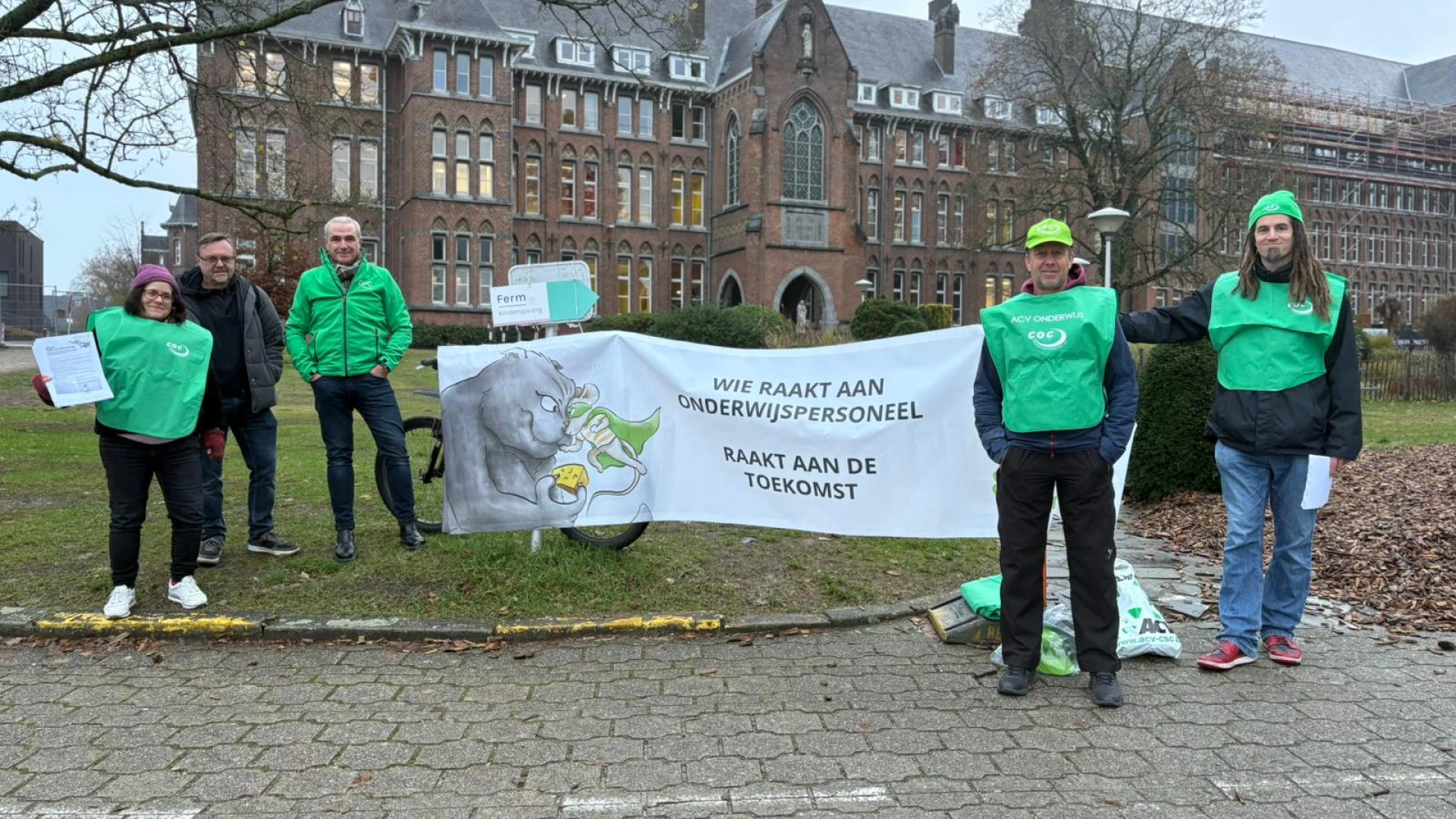 Hoofdafbeelding voor artikel Stakende leerkrachten in Oost-Brabant:…