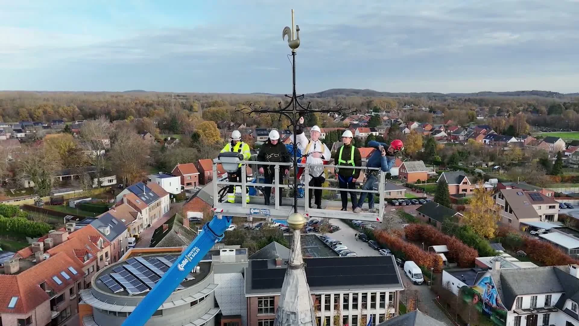 Hoofdafbeelding voor artikel Nieuw torenkruis van Sint-Pieterskerk…