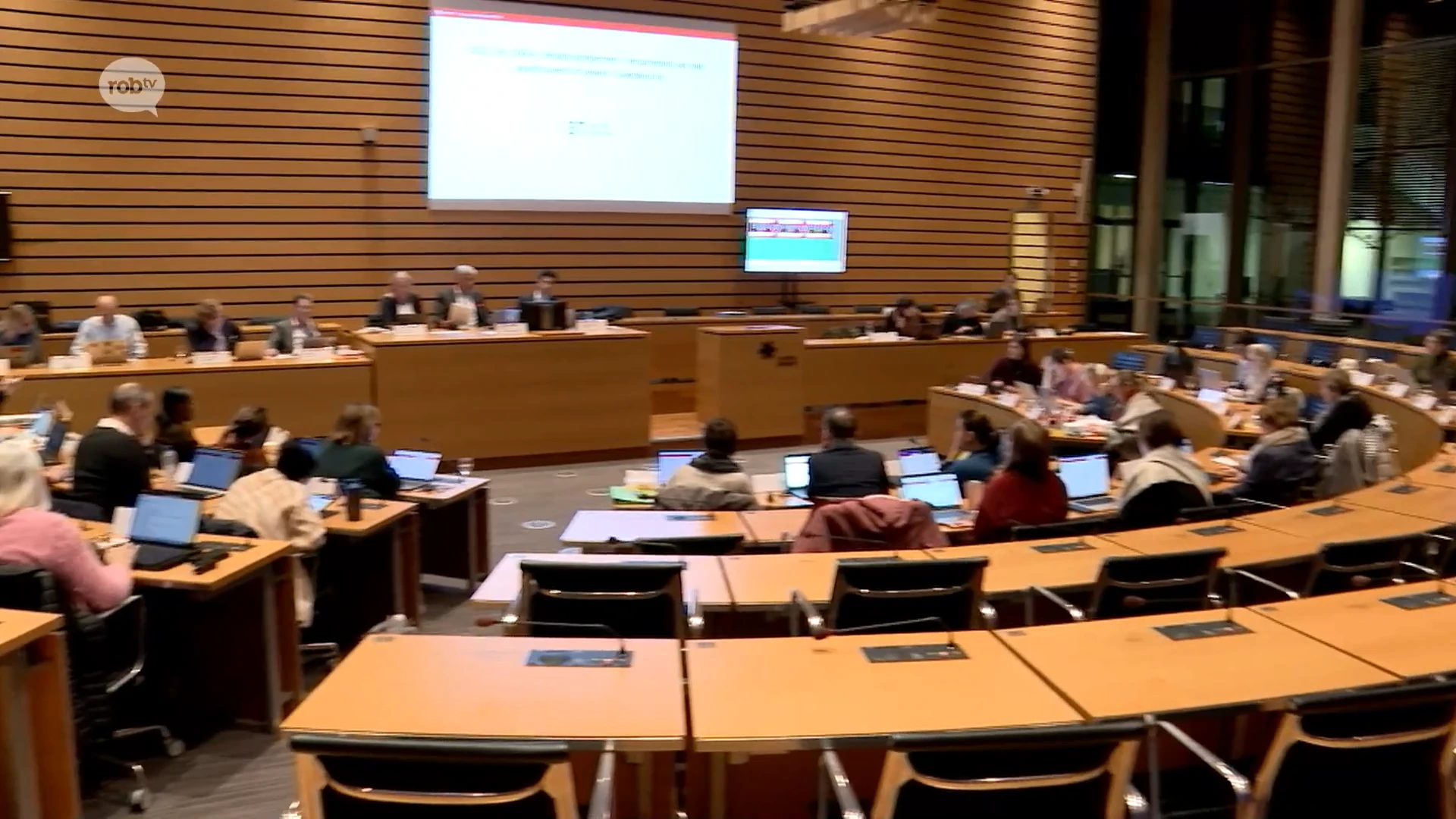 Hoofdafbeelding voor artikel Oppositie scherp voor meerjarenplanning…