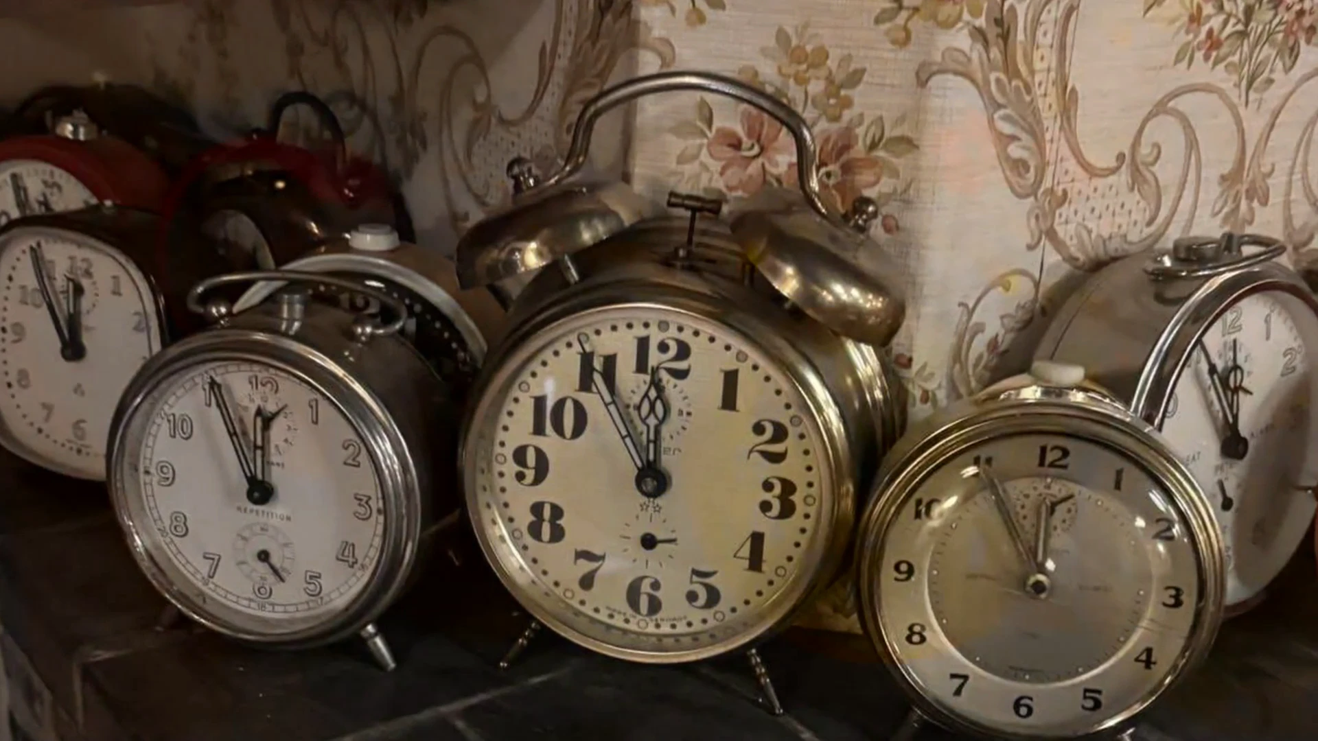 Hoofdafbeelding voor artikel Klokje en eerbetoon aan overleden…