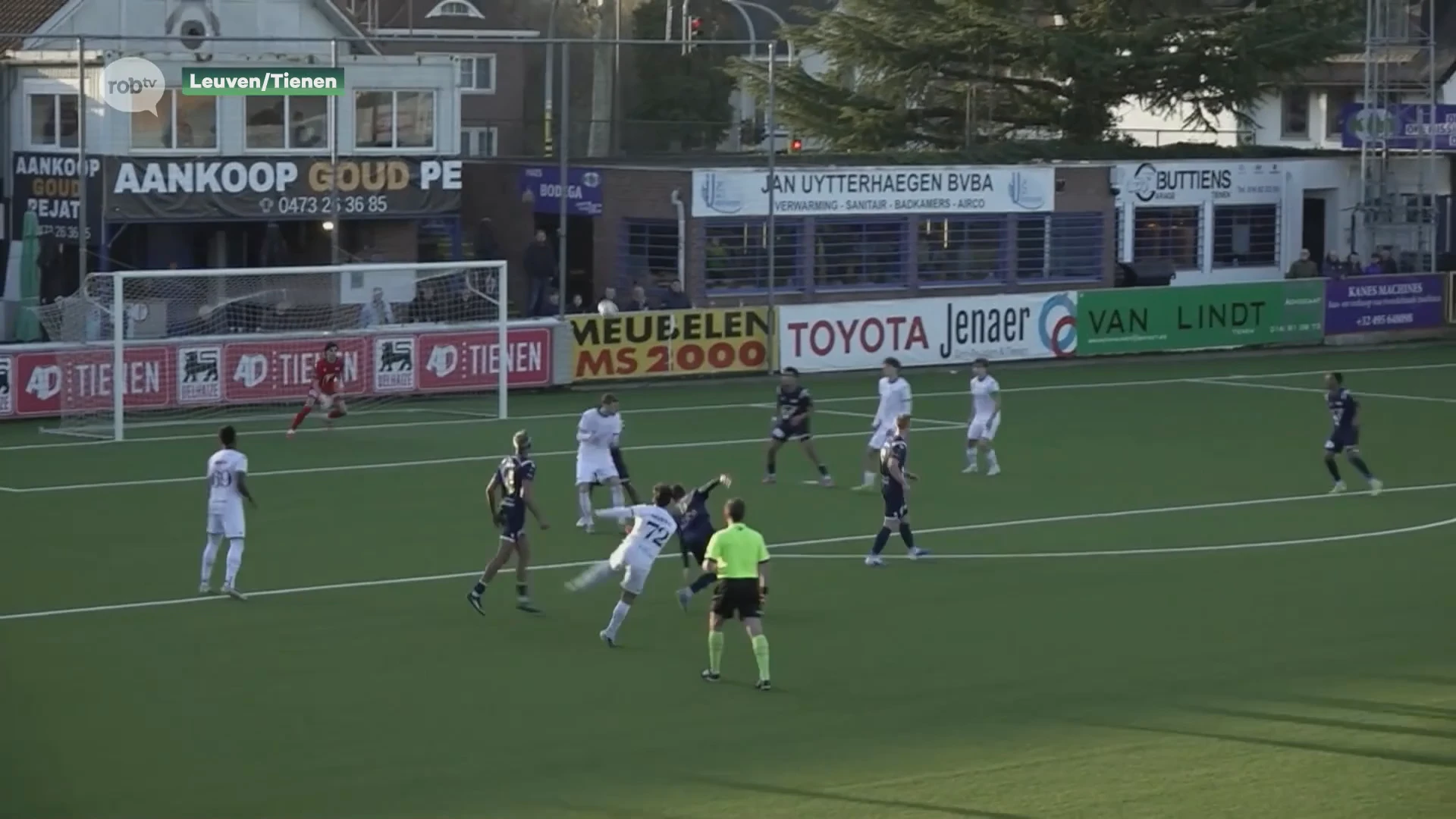 Hoofdafbeelding voor artikel Reacties na miniderby: "Onbeschrijfelijk…