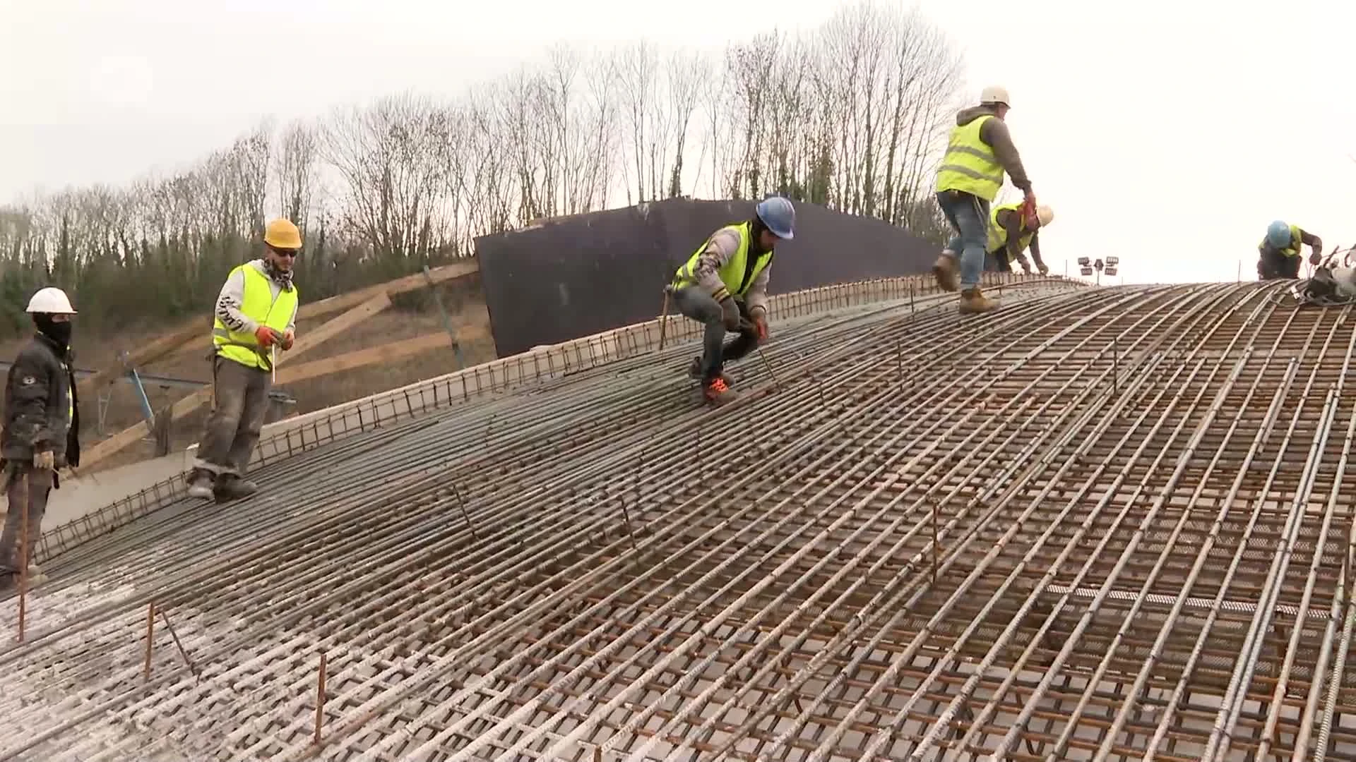 Hoofdafbeelding voor artikel Nieuwe Medekersveldbrug in…