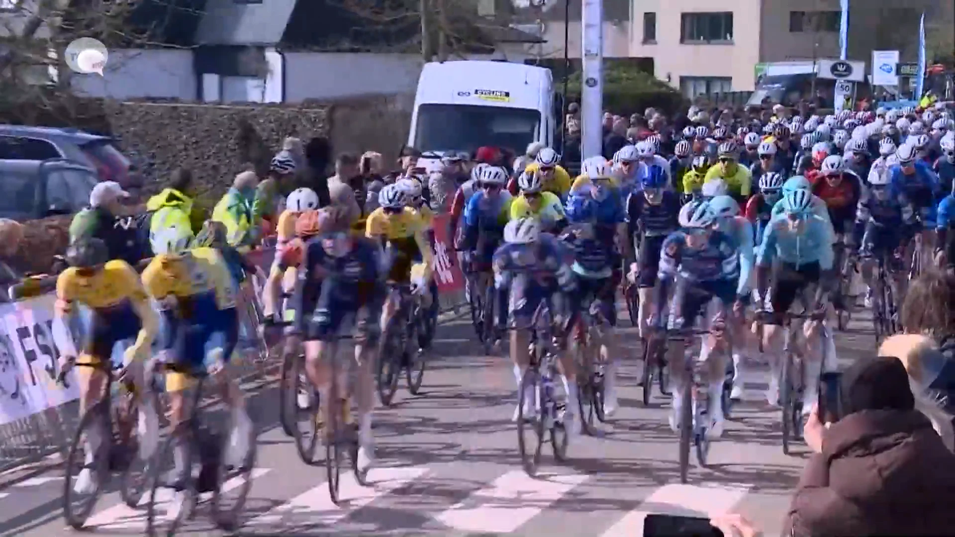 Hoofdafbeelding voor artikel LIVE, zondag vanaf 14.30 u.:…