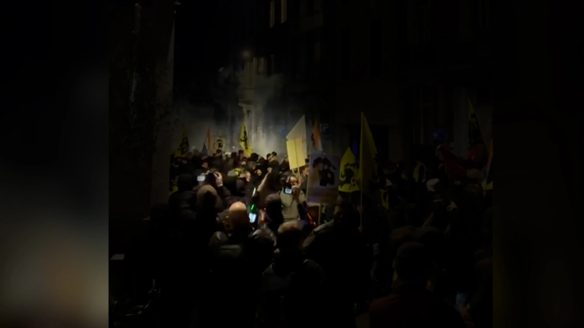 Hoofdafbeelding voor artikel Hitlergroeten tijdens NSV-betoging…