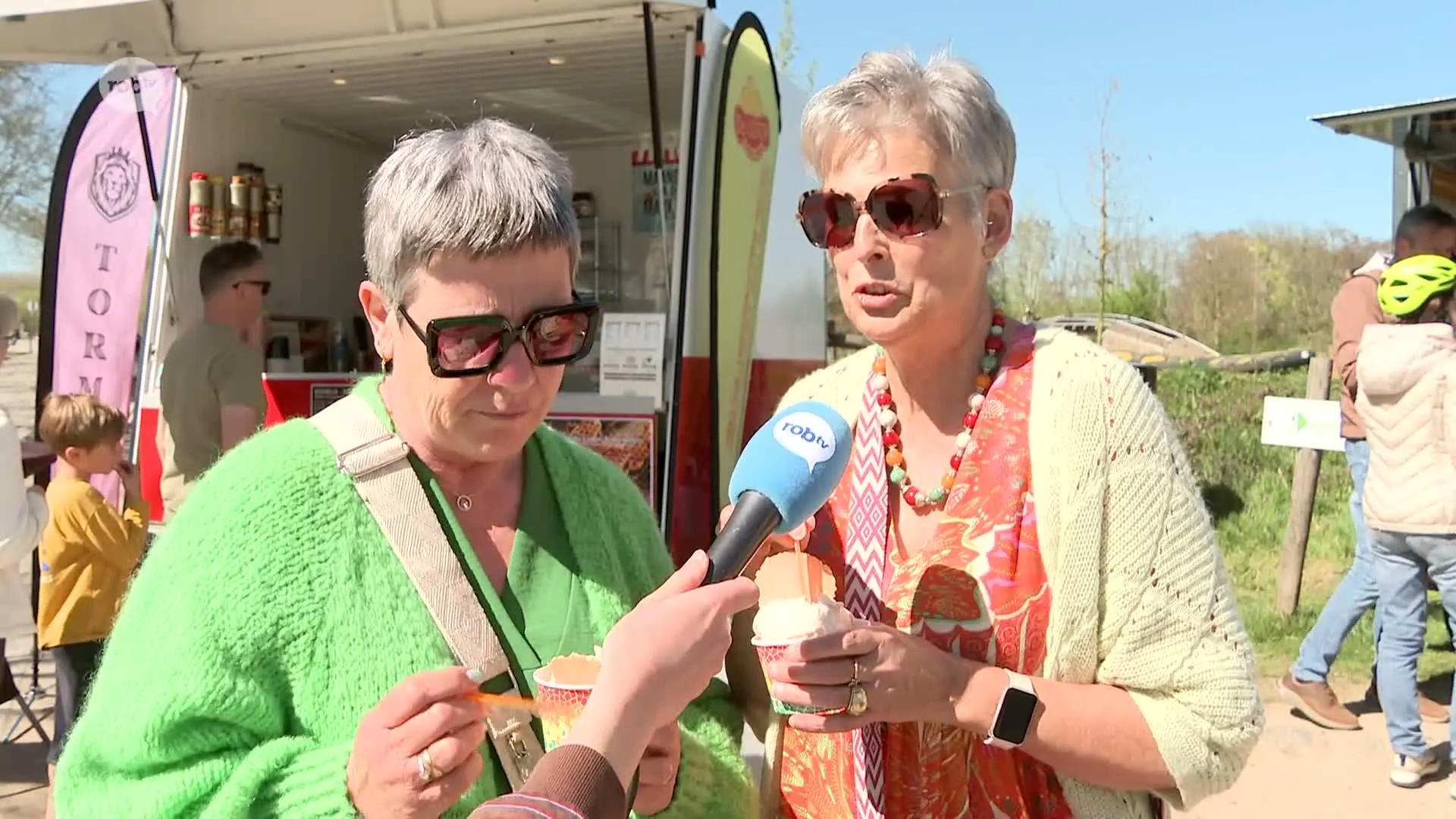 Hoofdafbeelding voor artikel 2 foodtrucks vervangen tijdelijk…