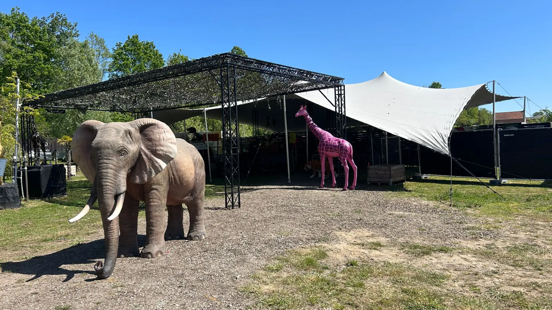 Hoofdafbeelding voor artikel ONTDEK HIER de festivalweide…