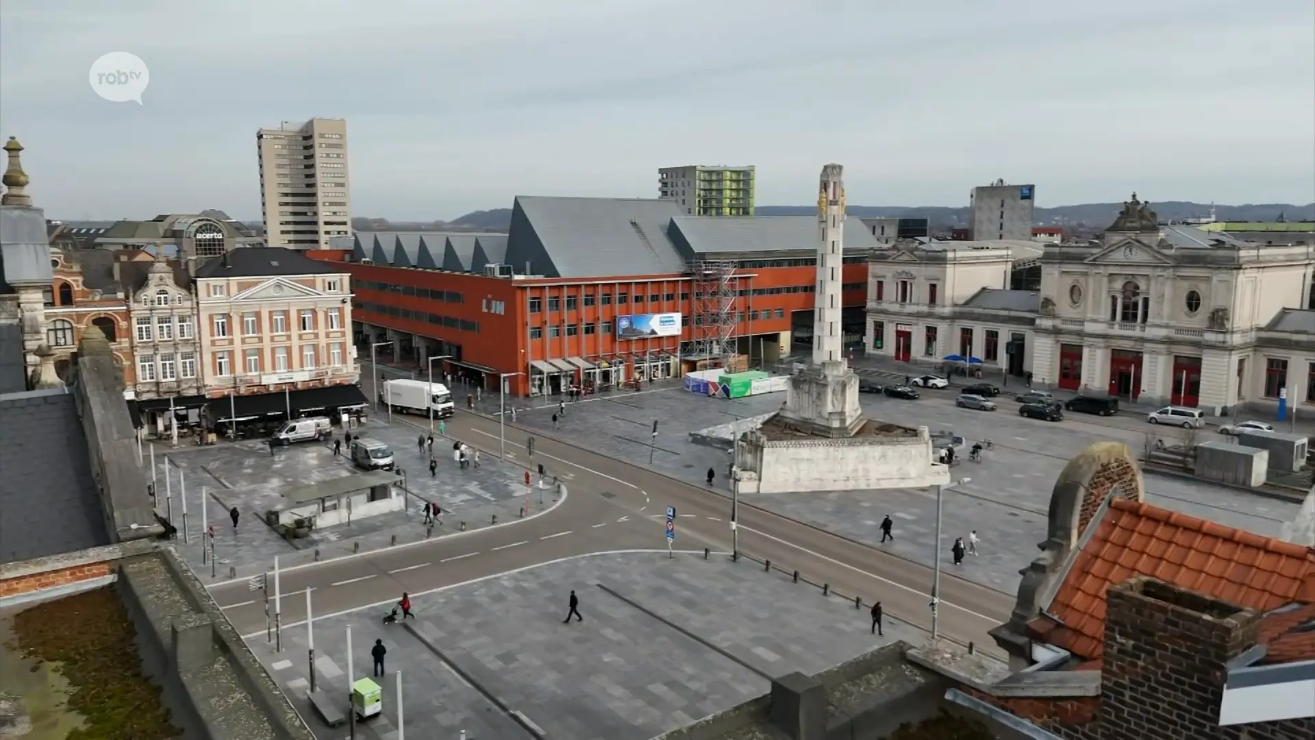 Hoofdafbeelding voor artikel Lichte paniek op Martelarenplein…