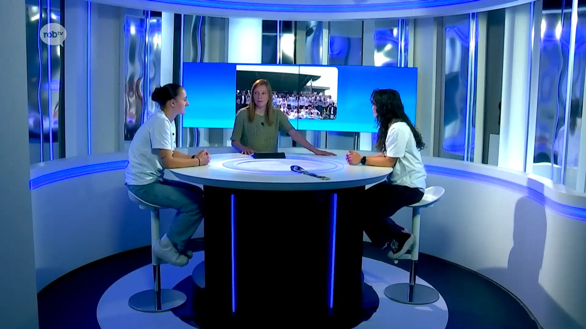 Hoofdafbeelding voor artikel STUDIOGESPREK Jeslynn Kuijpers…
