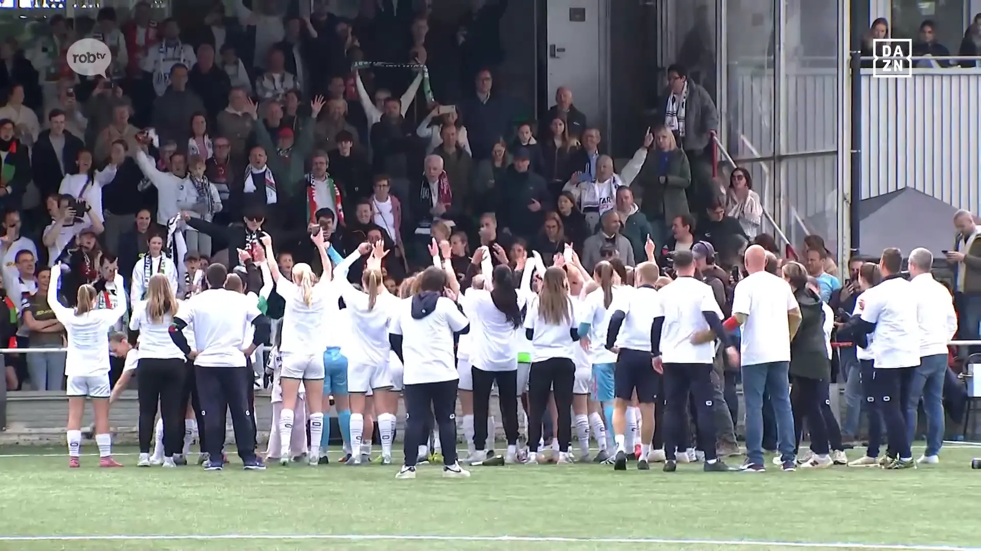 Hoofdafbeelding voor artikel Vrouwen van OH Leuven verslaan…
