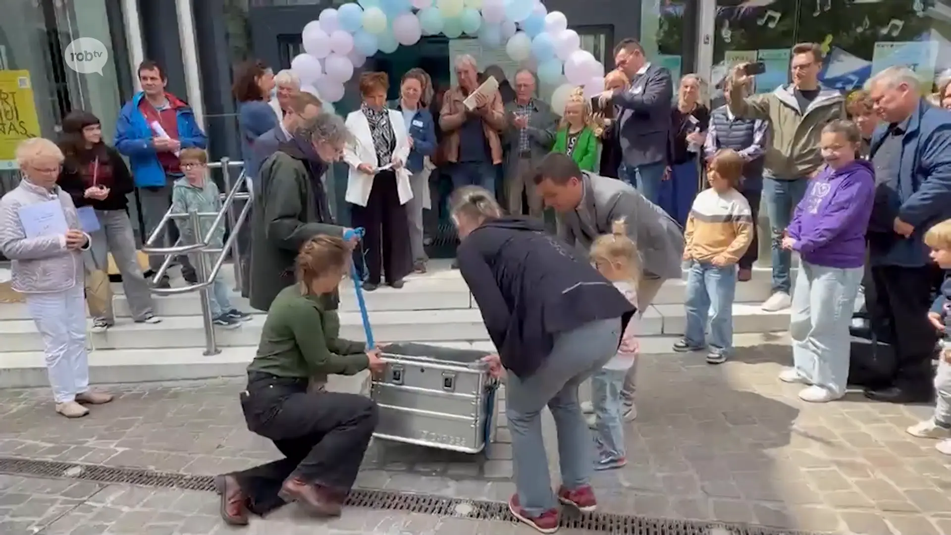 Hoofdafbeelding voor artikel Leerlingen kunstacademie begraven…
