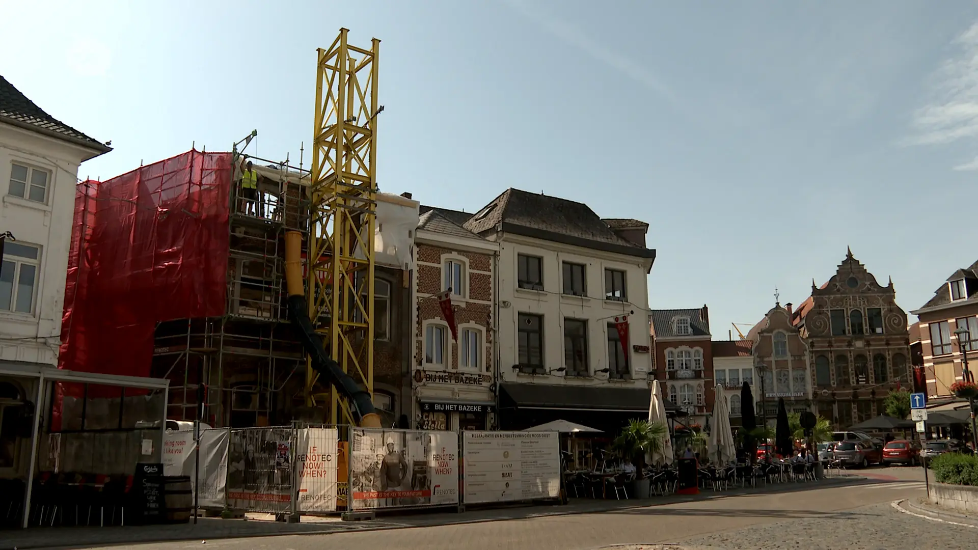 Hoofdafbeelding voor artikel Grote gele stelling op Grote…