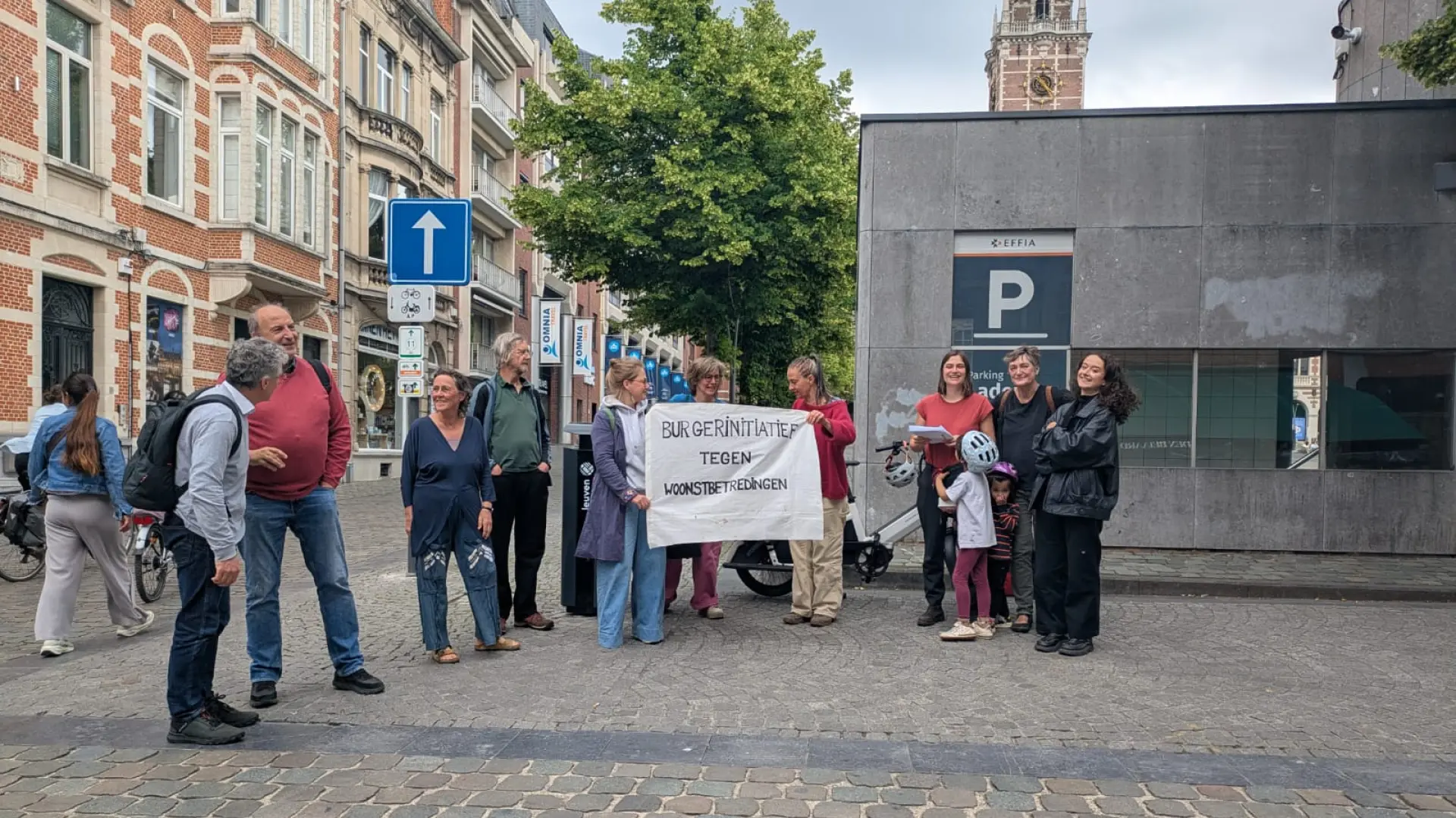 Hoofdafbeelding voor artikel Meer dan 1.900 handtekeningen…