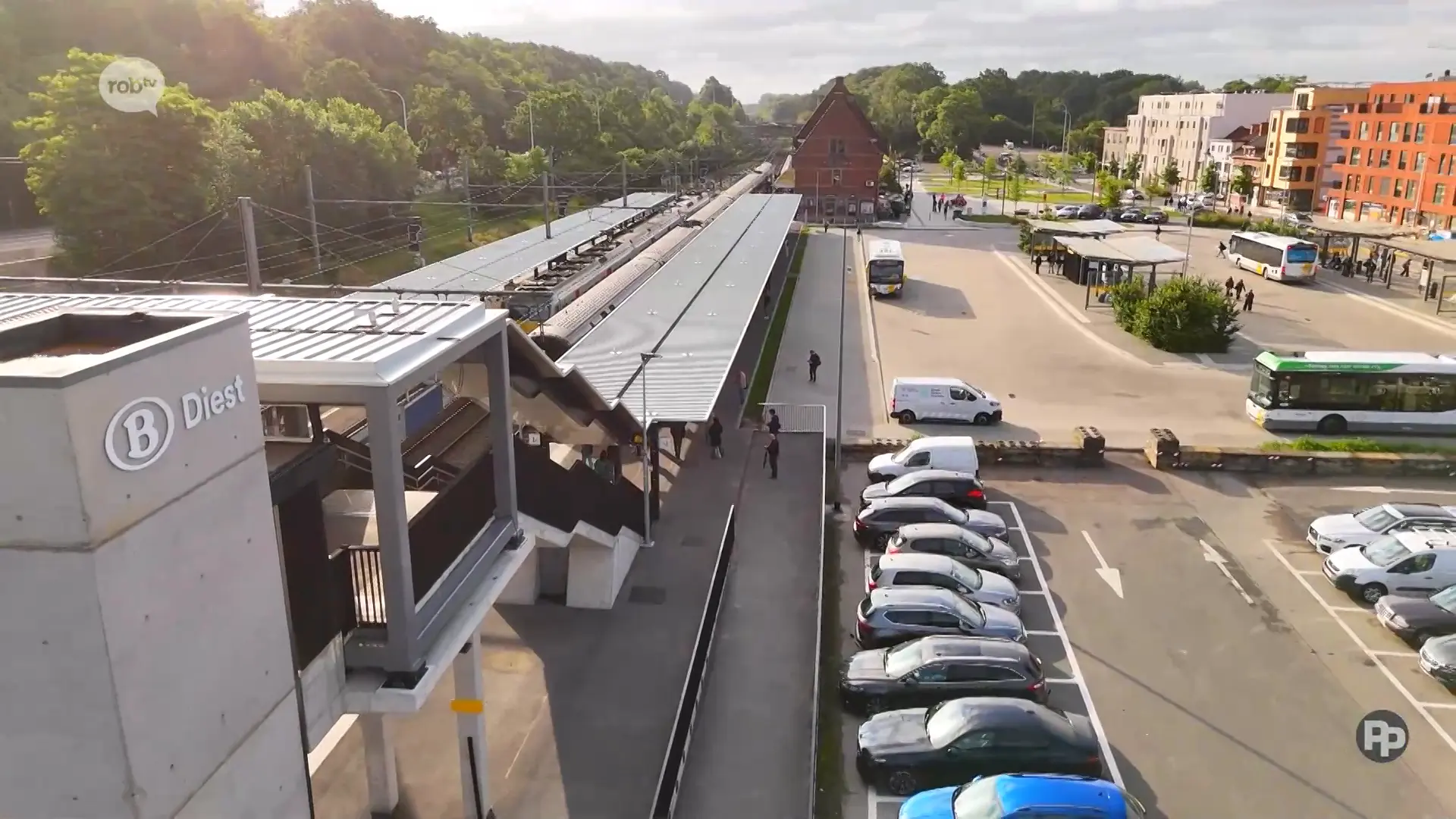 Hoofdafbeelding voor artikel Stationsomgevingen