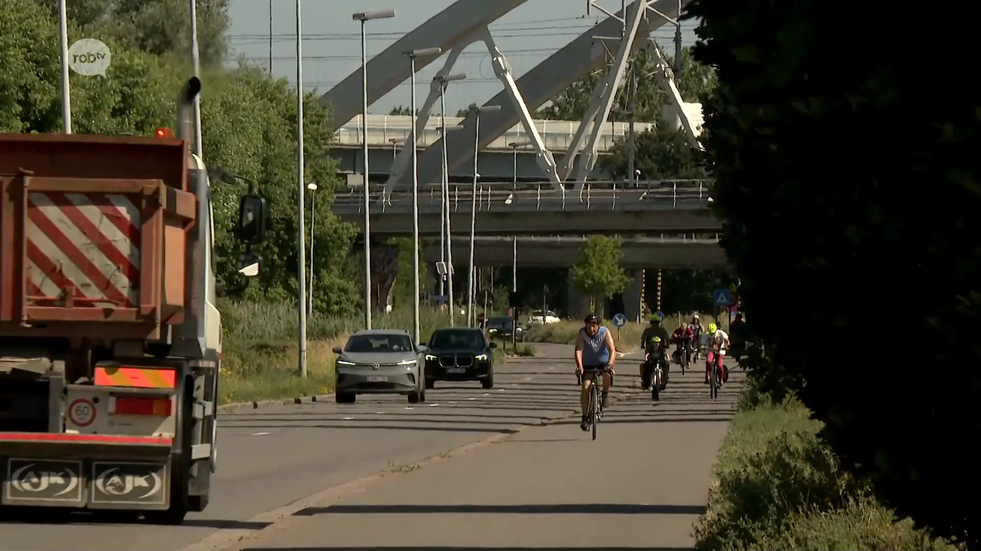Hoofdafbeelding voor artikel Fietspad aan Begaultlaan wordt…