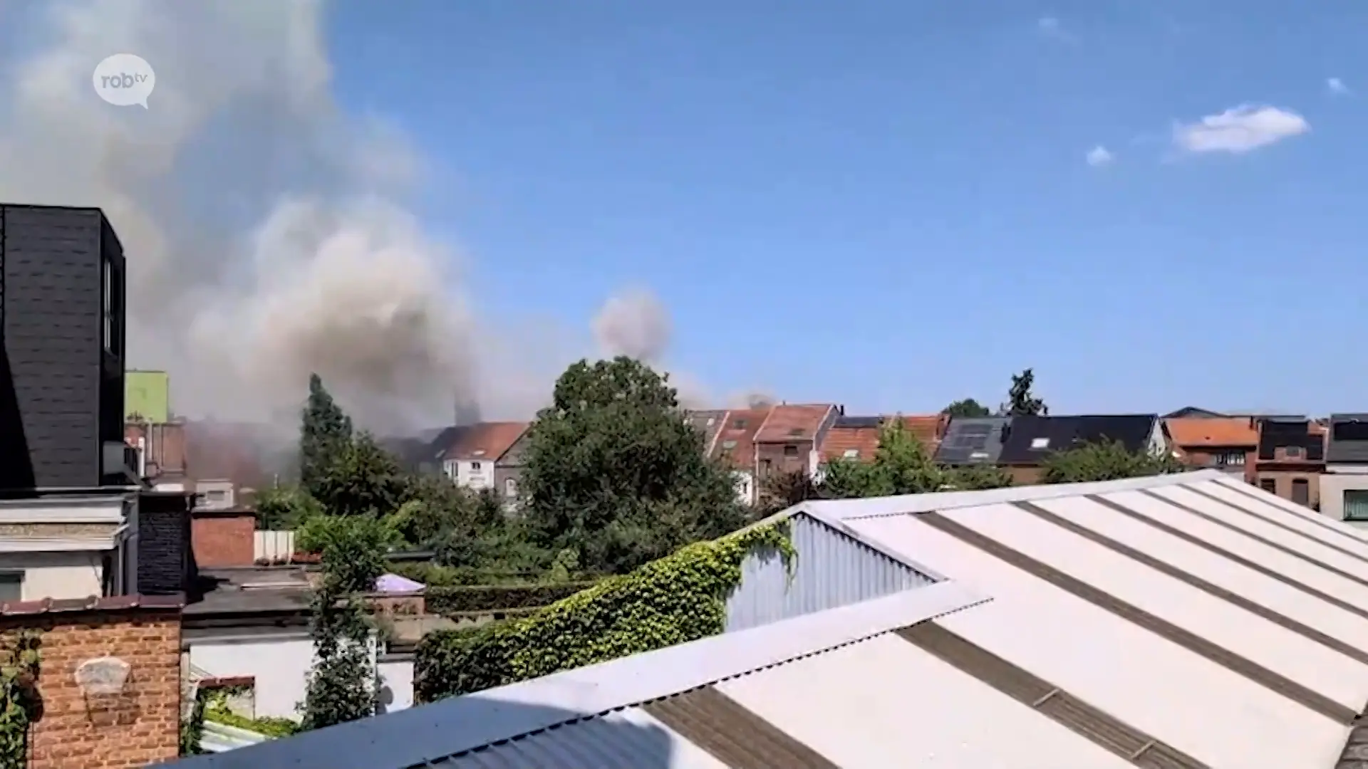 Hoofdafbeelding voor artikel Huis volledig uitgebrand bij…