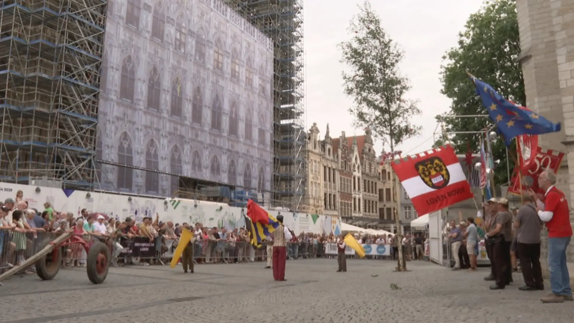 Hoofdafbeelding voor artikel Meyboom opnieuw op tijd geplant…