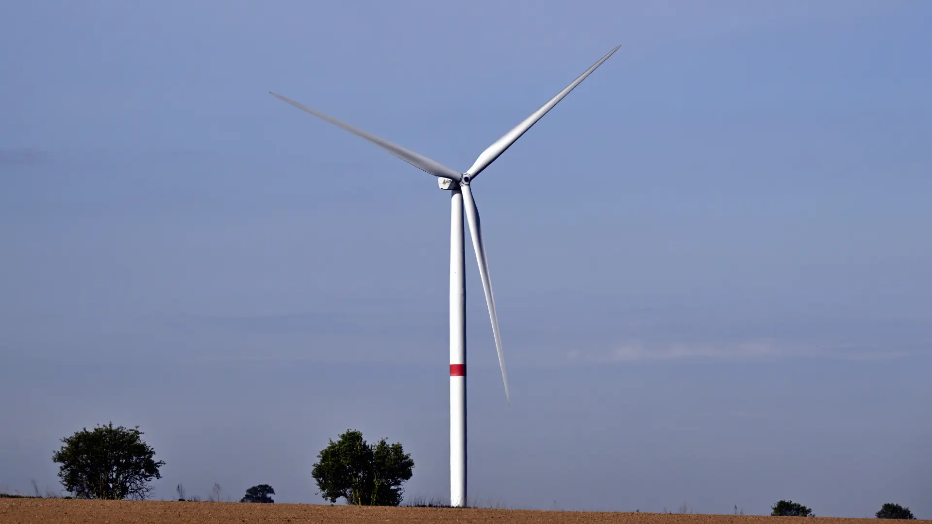 Hoofdafbeelding voor artikel Twee windmolens op komst langs…