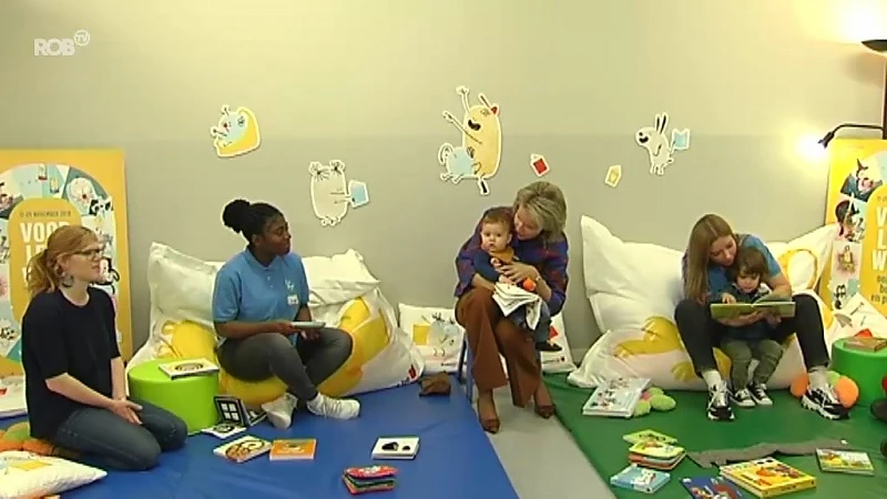 Koningin Mathilde leest voor in kinderdagverblijf Boutersem