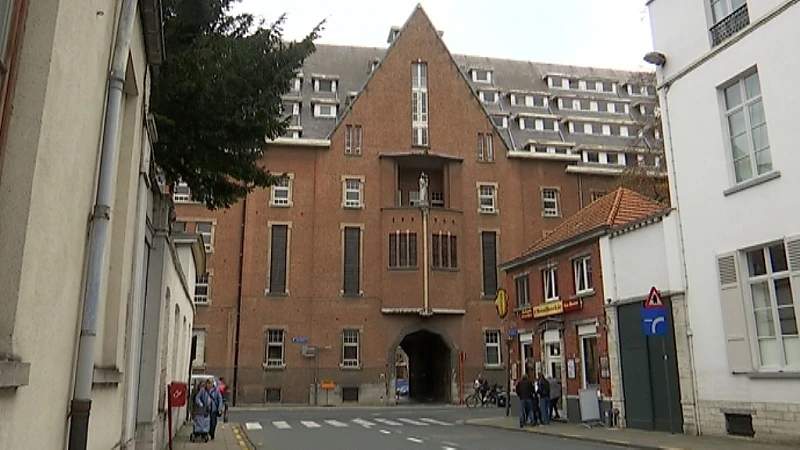 Protest tegen sloop van voormalige verpleegstersschool blijft duren