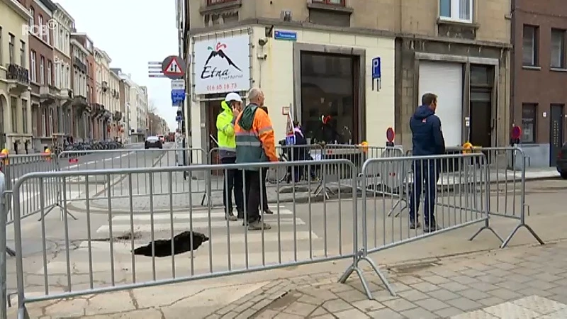 Zinkgat van 3 meter ontstaan in Tiensestraat Leuven