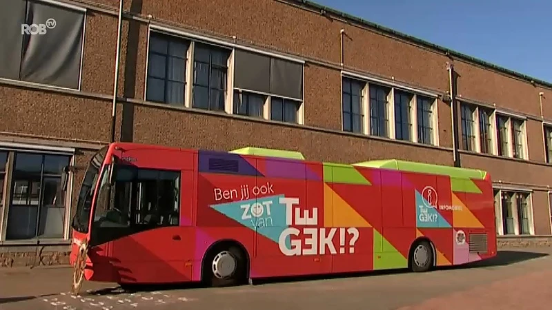 Te Gek-bus in Diest: “Met jongeren persoonlijk praten heeft het meest effect”