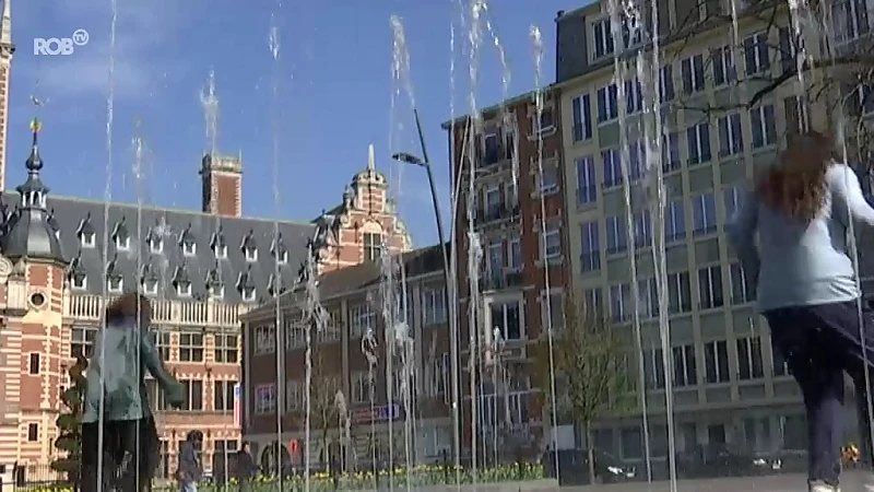 Leuven is weer attractie rijker: fontein op Hooverplein terug van weg geweest!