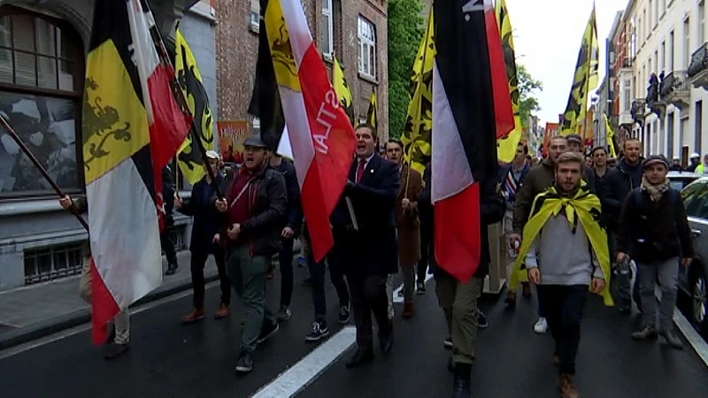 450 betogers trekken door Leuven: één agent raakt gewond