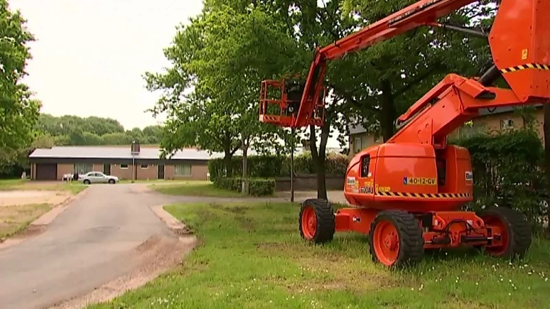 Eenzame hoogtewerker in Diest sinds begin april vergeten door dakwerkers