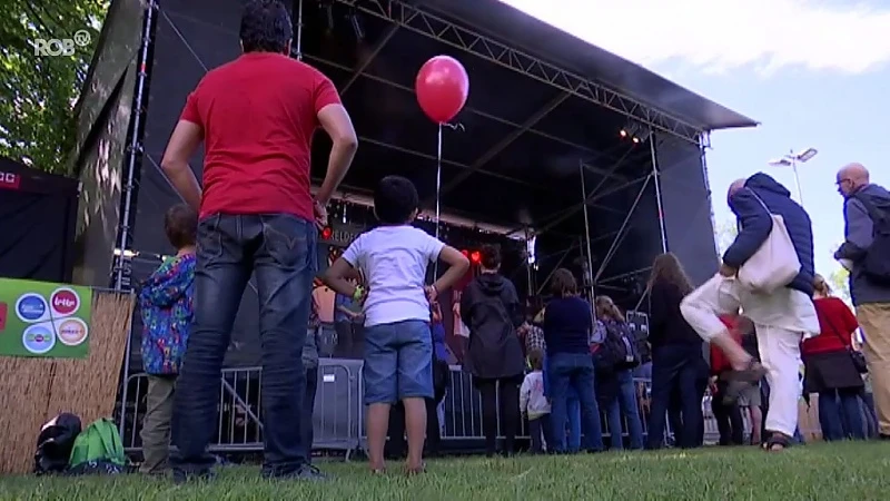 Wereldfeest lokt internationaal publiek tot in Leuvens Bruulpark