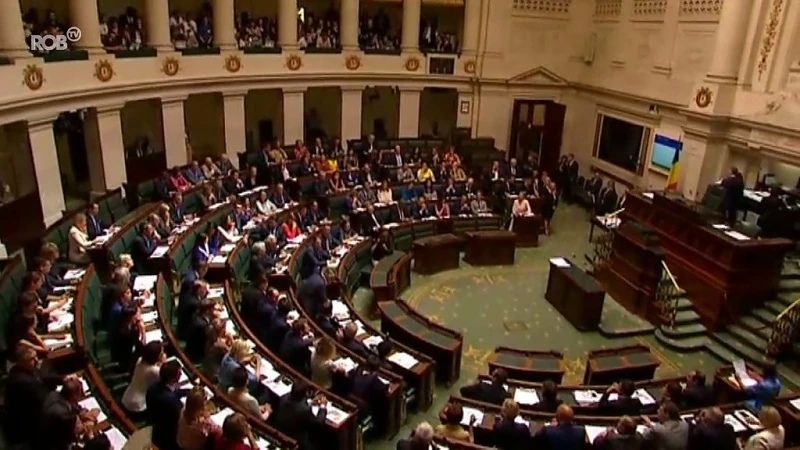 De Kamer bereidt zich voor op eventuele vervolging Dries Van Langenhove