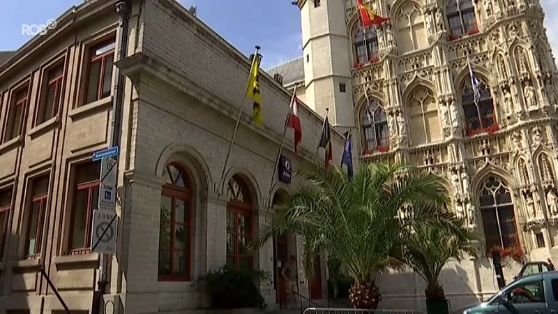 Politiecommissariaat op Grote Markt in Leuven blijft 's nachts gesloten ondanks vraag oppositiepartijen