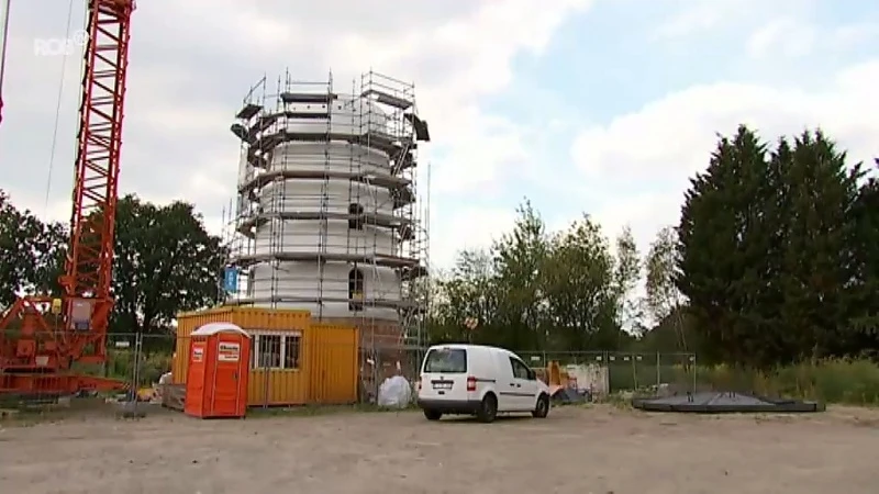 De Witte Molen in Aarschot is opnieuw wit