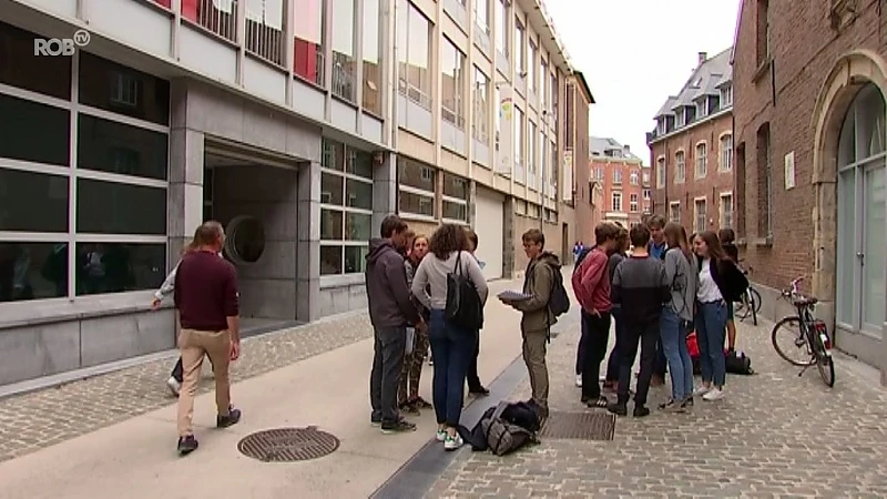 Leuvens stadsbestuur en oppositiepartij N-VA reageren op fusie 3 Leuvense scholen