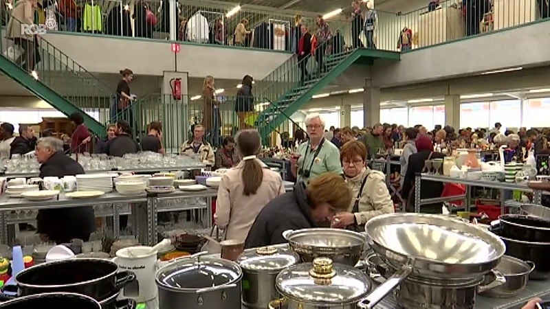 Massa volk voor opening van grootste kringwinkel van de regio in Heverlee