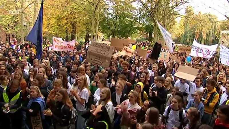 Opvallend: ook leerkrachten Sint-Albertuscollege Haasrode stappen mee in protest tegen fusie