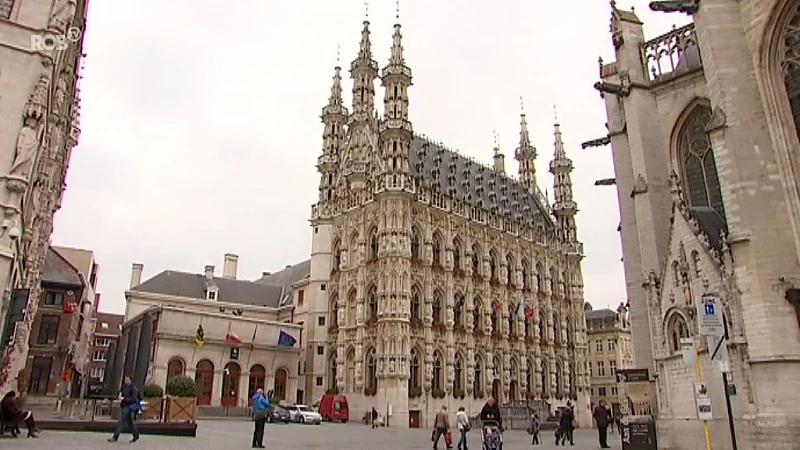 Stadhuis Leuven wordt onthaalruimte voor toeristen en belangrijke gasten