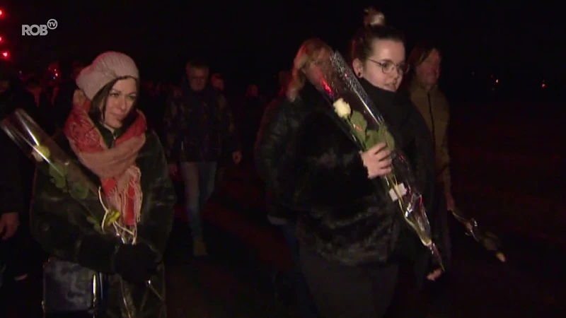 Regiogenoten wandelen mee in mars van de hoop