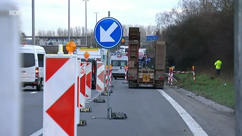 Afgesloten rijstrook op de E314 in Herent maandag weer open na wegverzakking