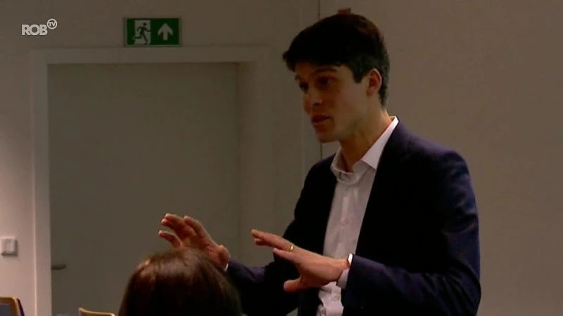 Benjamin Dalle geeft lezing over Confederalisme aan de UCLL