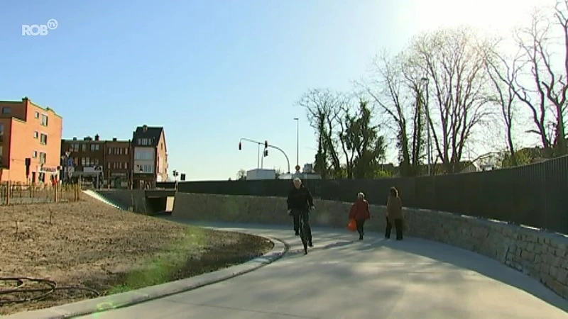 Fietstunnel onder Tiensesteenweg in Kessel-Lo eindelijk open