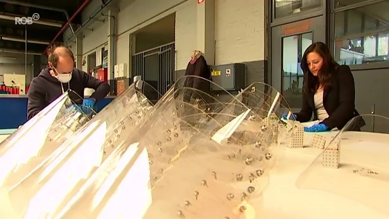 Leerkrachten Damiaaninstituut hebben al meer dan 100 gezichtsmaskers gemaakt