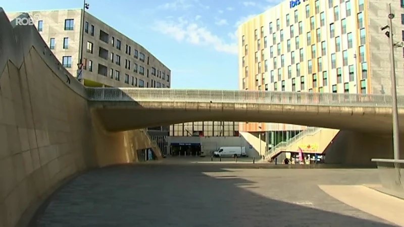 Benedenplein in Leuven wordt Jeanne Devosplein