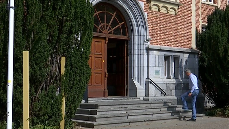 Brasseriehouder Fabian voor even verpleegkundige in Sint-Kamillus