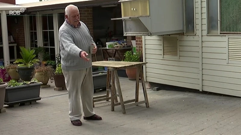 Duivenmelker Etienne uit Budingen mag zijn duiven weer lossen op verplaatsing