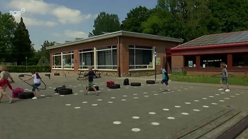 Afstand bewaren? Dat doen ze in basisschool Sint-Martinus met hoepels!